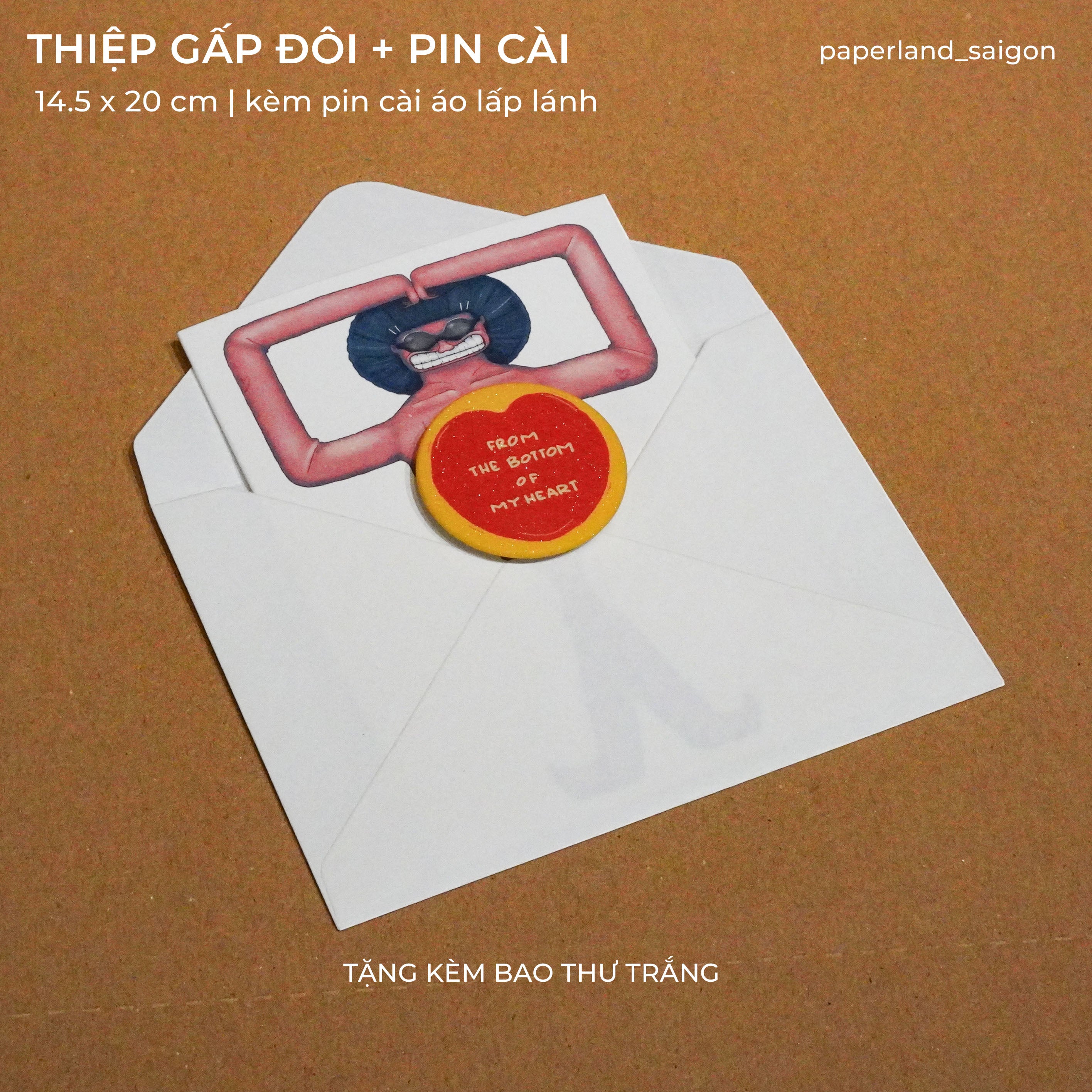 " FROM THE BOTTOM OF MY HEART" POSTCARD + PIN CÀI