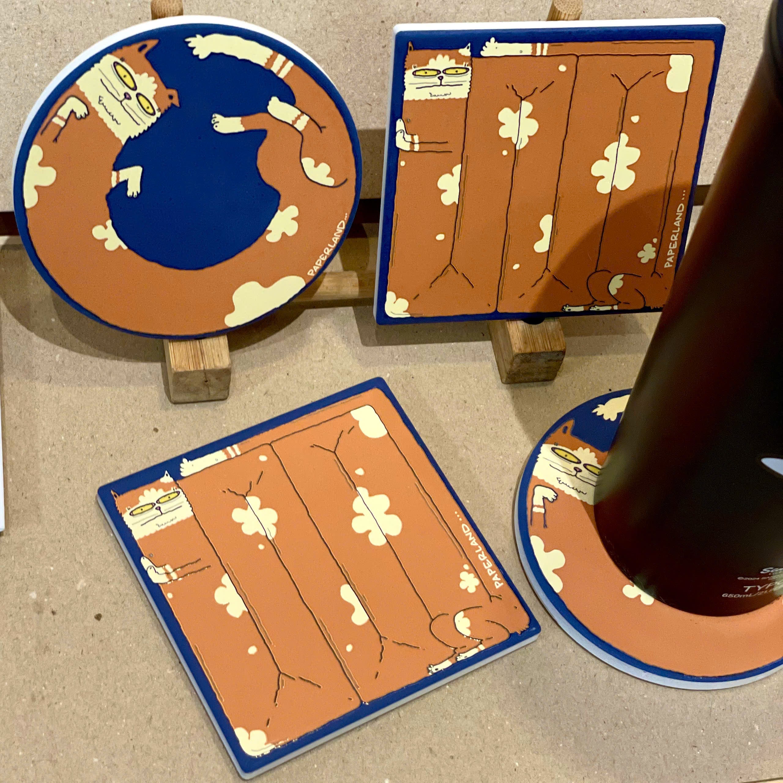 LÓT LY GỐM "CHÚ MÈO LƯỜI" - CERAMIC COASTER