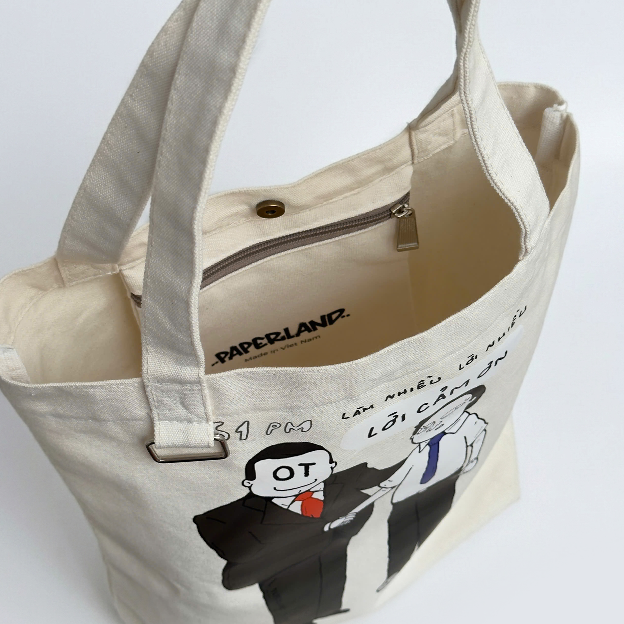 5:61' TOTE BAG