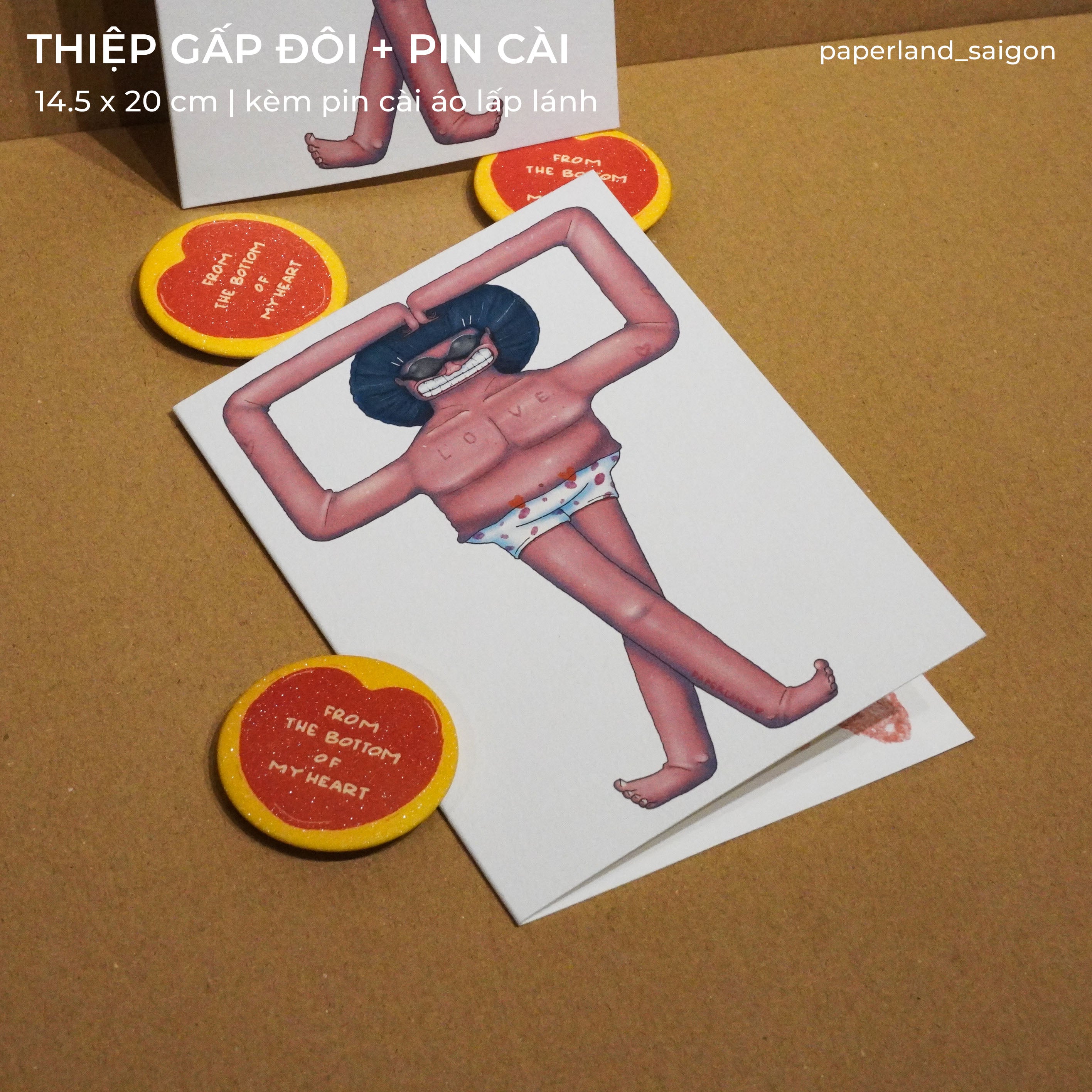 " FROM THE BOTTOM OF MY HEART" POSTCARD + PIN CÀI